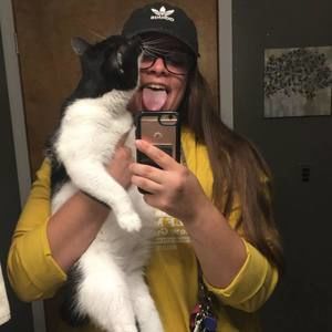 Meet your Posher, Emilie